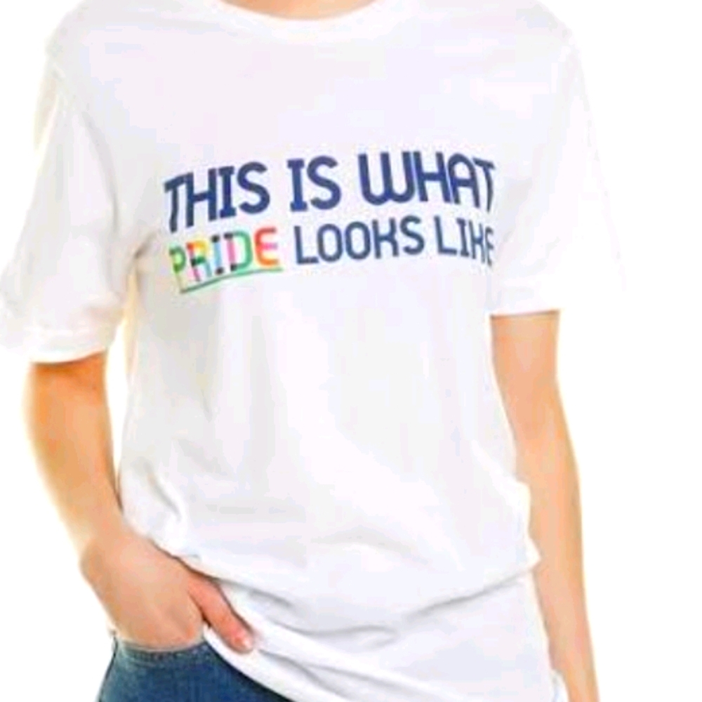 Brand new gilt pride top 0222